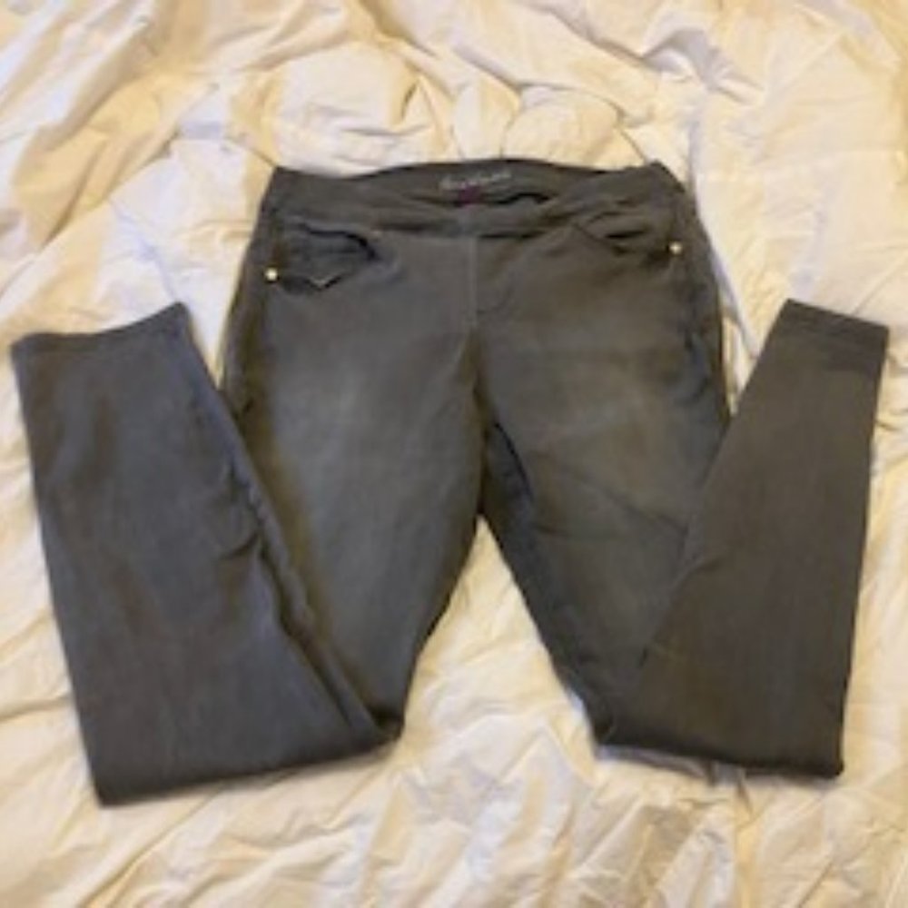 Gloria Vanderbilt Avery Slim Leg Gray Jeggings